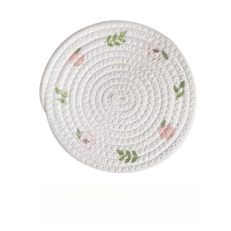 Creative printing braided rope coaster round household dishes heat insulation pot mat 11cm
Creative printing braided rope coaster round household dishes heat insulation pot mat 11cm
