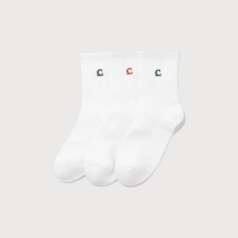 Symbol Logo White Socks 3PACK B1 CO2606TC05 MT Model Name: CO2606TC05 MT / Size: F
Symbol Logo White Socks 3PACK B1 CO2606TC05 MT Model Name: CO2606TC05 MT / Size: F