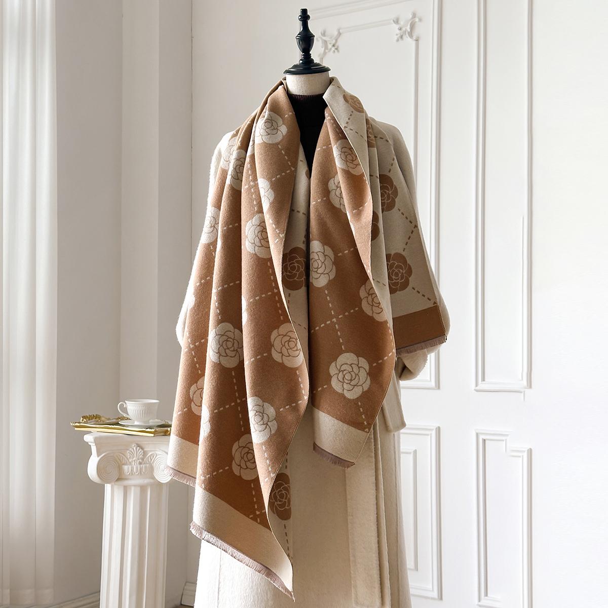 Women S Faux Cashmere Winter Fashion Scarf Vintage Floral Printed With Tassels Soft Warm Shawl Elegant Wrap For Winter Outfits
Women S Faux Cashmere Winter Fashion Scarf Vintage Floral Printed With Tassels Soft Warm Shawl Elegant Wrap For Winter Outfits