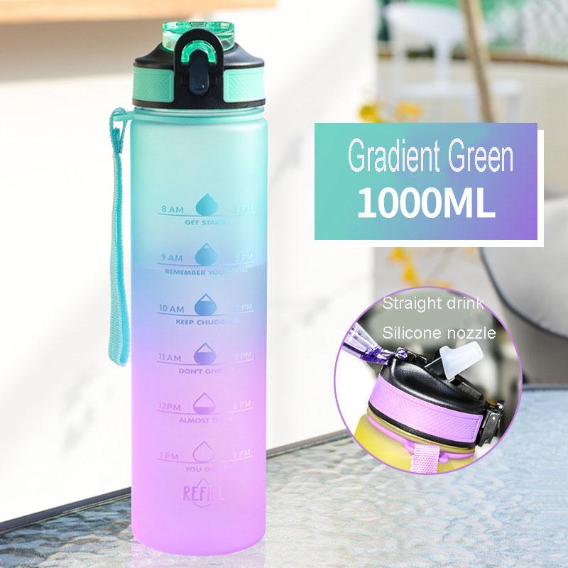 Летний стакан с постепенным изменением цвета высокой ценности, большой вместимости, спортивная уличная чашка для воды, для мужчин и женщин, с веревкой, портативный пластиковый стакан
Летний стакан с постепенным изменением цвета высокой ценности, большой вместимости, спортивная уличная чашка для воды, для мужчин и женщин, с веревкой, портативный пластиковый стакан