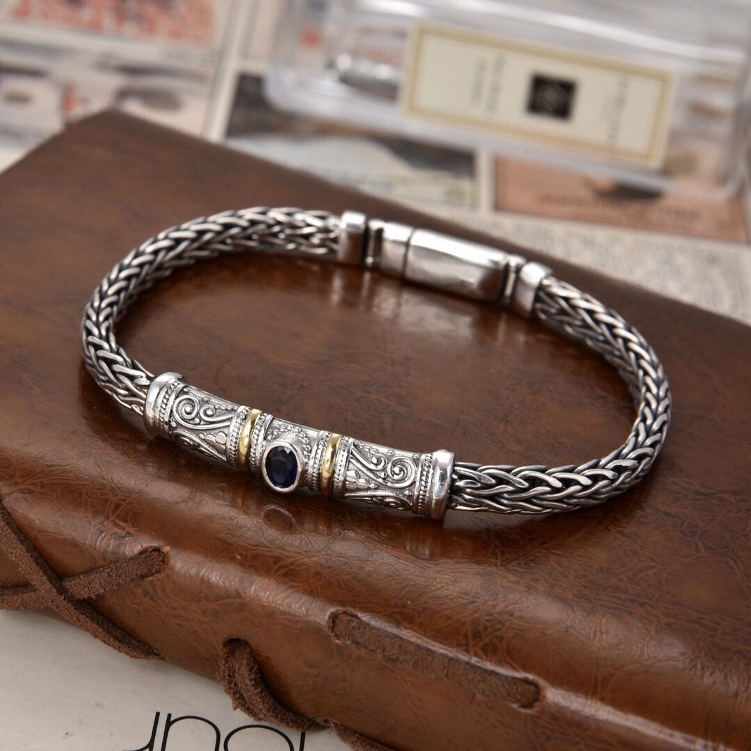 2024 Handmade Men s Bold Woven Bracelet in National Tide Style E173 18cm for 110-130 Jin
2024 Handmade Men s Bold Woven Bracelet in National Tide Style E173 18cm for 110-130 Jin