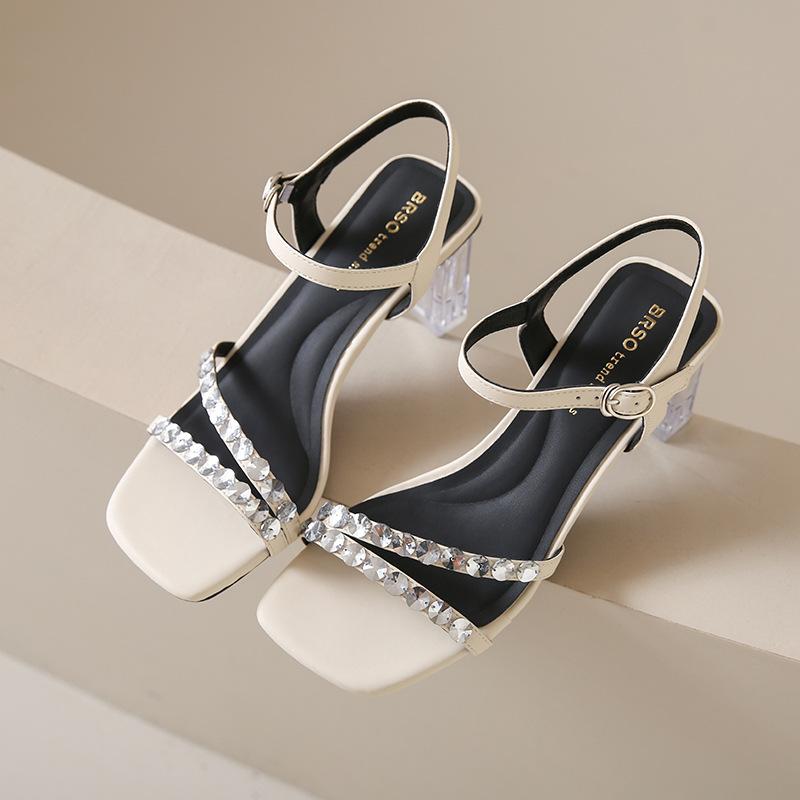 Fairy style thick heel high heels female 2025 summer new temperament versatile with skirt rhinestone word with fashion sandals 33 серебряный
Fairy style thick heel high heels female 2025 summer new temperament versatile with skirt rhinestone word with fashion sandals 33 серебряный