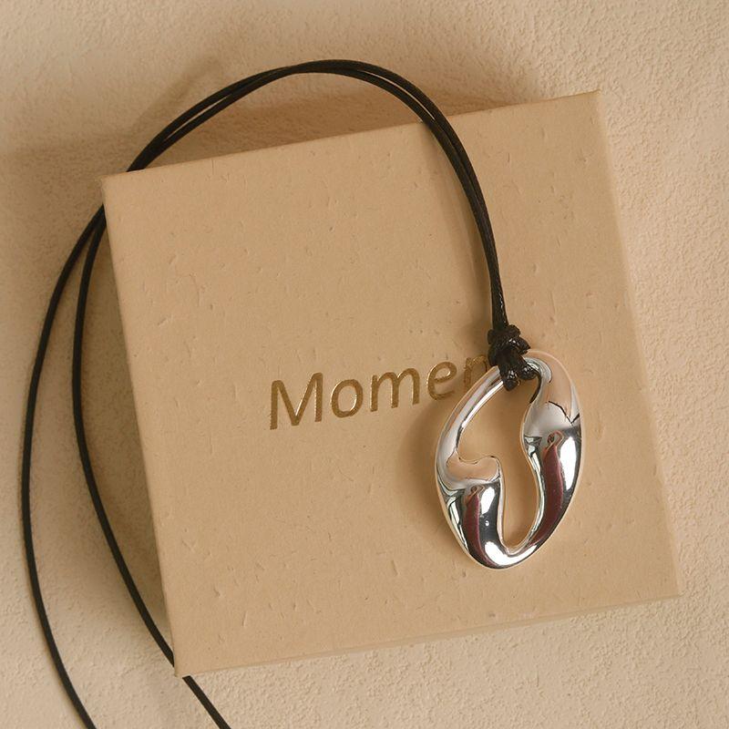 Moment Pendant Leather Rope Lanyard Sweater Chain Long Necklace Necklace Accessories 2025 New Arrival Exquisite Fancy Silver, circumference 90cm
Moment Pendant Leather Rope Lanyard Sweater Chain Long Necklace Necklace Accessories 2025 New Arrival Exquisite Fancy Silver, circumference 90cm