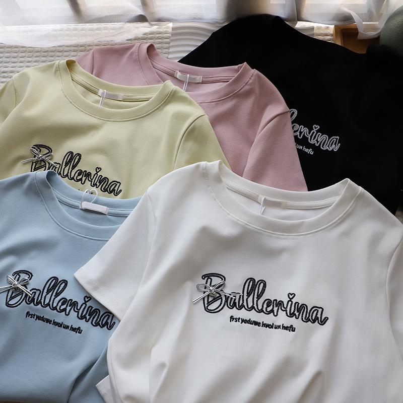 2025 Summer Korean Casual Crew Neck Letter Embroidery Short Sleeve Women s T-shirt One Size
2025 Summer Korean Casual Crew Neck Letter Embroidery Short Sleeve Women s T-shirt One Size