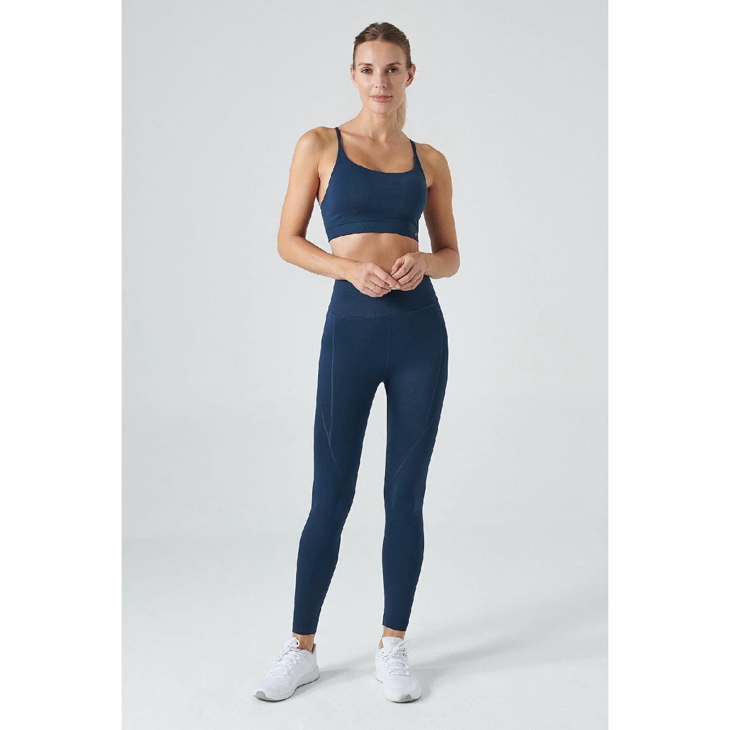 Сосна з високою талією XS Темно-синій
Сосна з високою талією XS Темно-синій