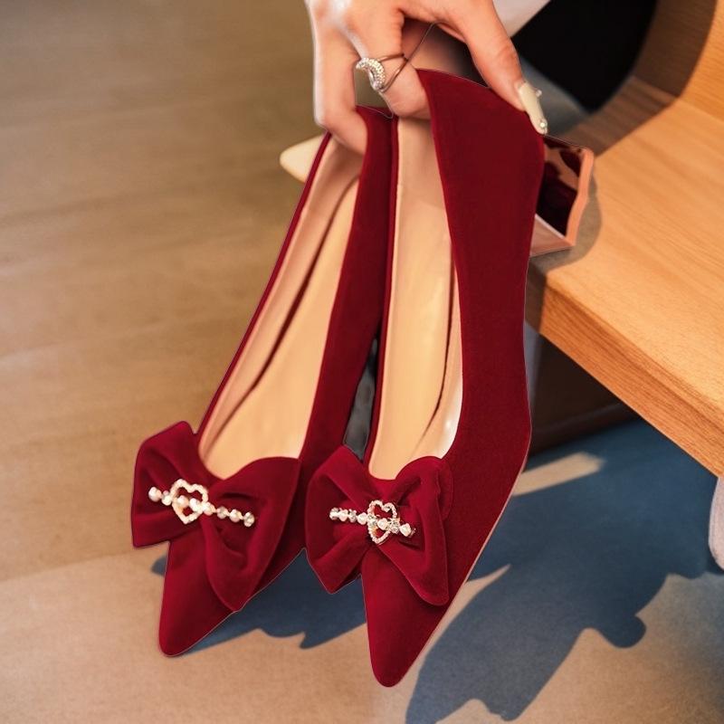 Red wedding shoes bride shoes women s 2025 new spring and autumn dress shoes show clothes wedding dress not tired feet single shoes toast shoes 35 бордовый
Red wedding shoes bride shoes women s 2025 new spring and autumn dress shoes show clothes wedding dress not tired feet single shoes toast shoes 35 бордовый