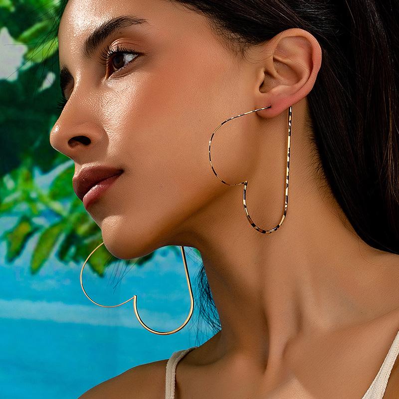 Модные серьги для женщин леопардовый
Модные серьги для женщин леопардовый