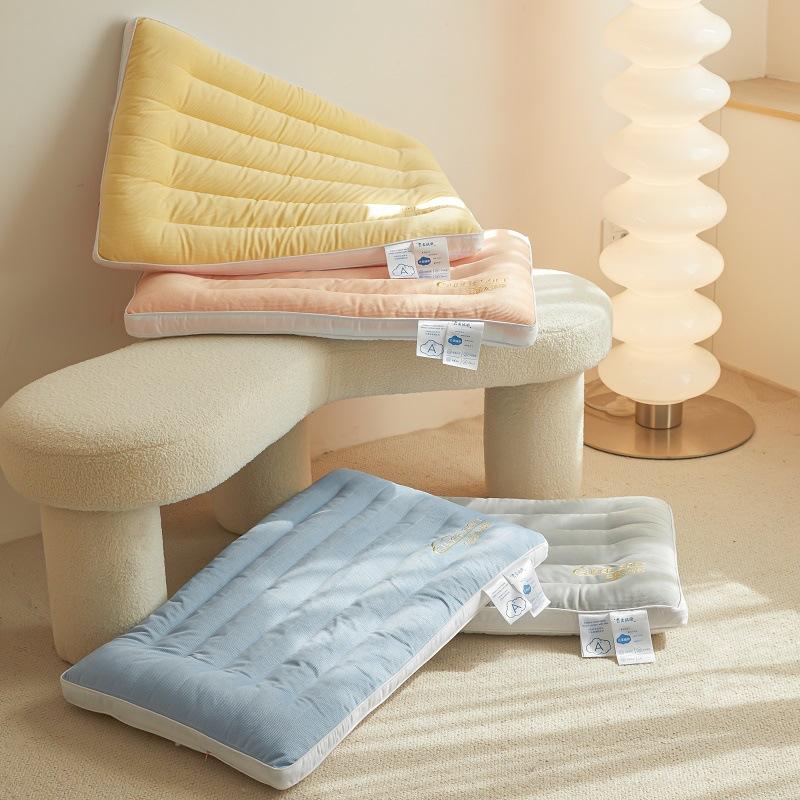 Подушка Yunruo Velvet-sensing Core Кукурузный бархат Хлопок Перо Хлопковая подушка Подушка в форме шейных позвонков Вино 40 * 60
Подушка Yunruo Velvet-sensing Core Кукурузный бархат Хлопок Перо Хлопковая подушка Подушка в форме шейных позвонков Вино 40 * 60