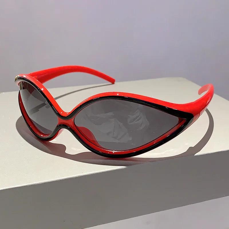 Y2K Vintage Luxury Brand Designer Oversized Cat Eye Sunglasses Women For Men Sun Glasses Punk Popular Outdoor Eyeglasses UV400
Y2K Vintage Luxury Brand Designer Oversized Cat Eye Sunglasses Women For Men Sun Glasses Punk Popular Outdoor Eyeglasses UV400