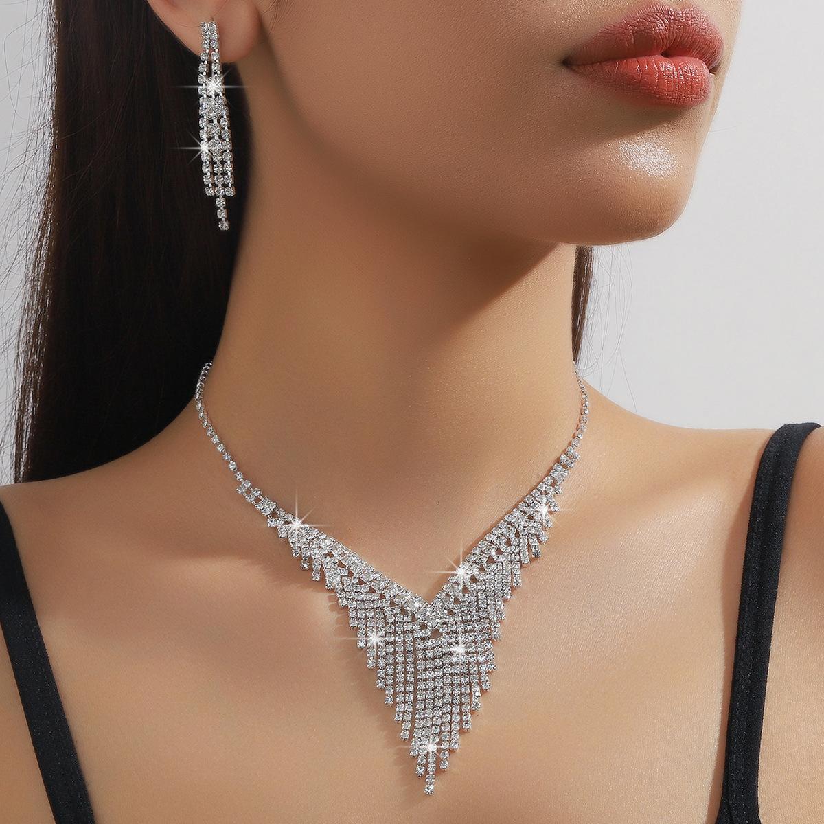 Bridal Jewelry Set Wedding Necklace Earrings Jewelry Banquet Dress Accessories Ladies Wedding Set Wholesale
Bridal Jewelry Set Wedding Necklace Earrings Jewelry Banquet Dress Accessories Ladies Wedding Set Wholesale