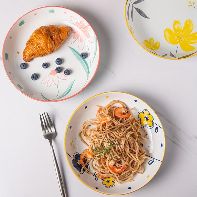 Japanese Style Tulip Floral Ceramic Dinner Plates
Japanese Style Tulip Floral Ceramic Dinner Plates