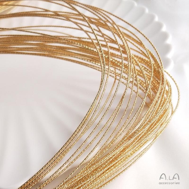 14K Gold Filled Hammered and Twisted Copper Wire for DIY Bracelets and Earrings 0.5mm Hammered Wire - 1 meter
14K Gold Filled Hammered and Twisted Copper Wire for DIY Bracelets and Earrings 0.5mm Hammered Wire - 1 meter