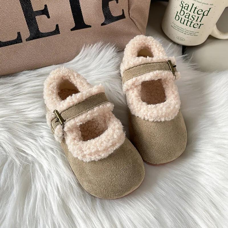 Children Plush Leather Shoes for Girls Winter New Fashion Korean Style Soft Bottom Anti-slippery Versatile Chic Casual Shoe 21 зелений
Children Plush Leather Shoes for Girls Winter New Fashion Korean Style Soft Bottom Anti-slippery Versatile Chic Casual Shoe 21 зелений