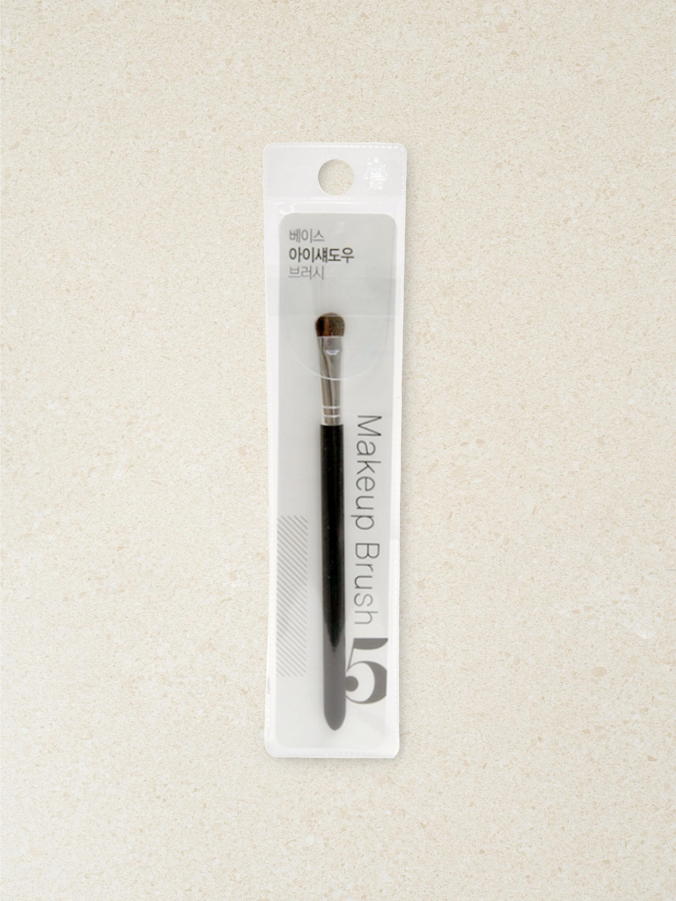 Flat Base Eyeshadow Brush 1ea
Flat Base Eyeshadow Brush 1ea