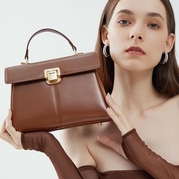 Нова висококласна текстурована сумка, сумка через плече, сумка-месенджер, шкіряна сумка для поїздок на роботу чорний
Нова висококласна текстурована сумка, сумка через плече, сумка-месенджер, шкіряна сумка для поїздок на роботу чорний