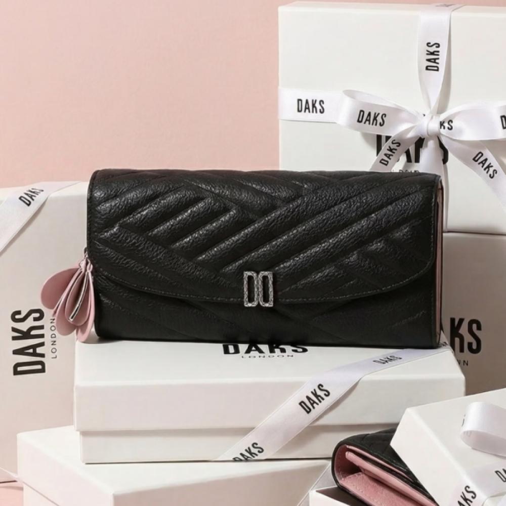 Daks Black Cowhide Long Wallet Dcwa6f762bk Single option
Daks Black Cowhide Long Wallet Dcwa6f762bk Single option