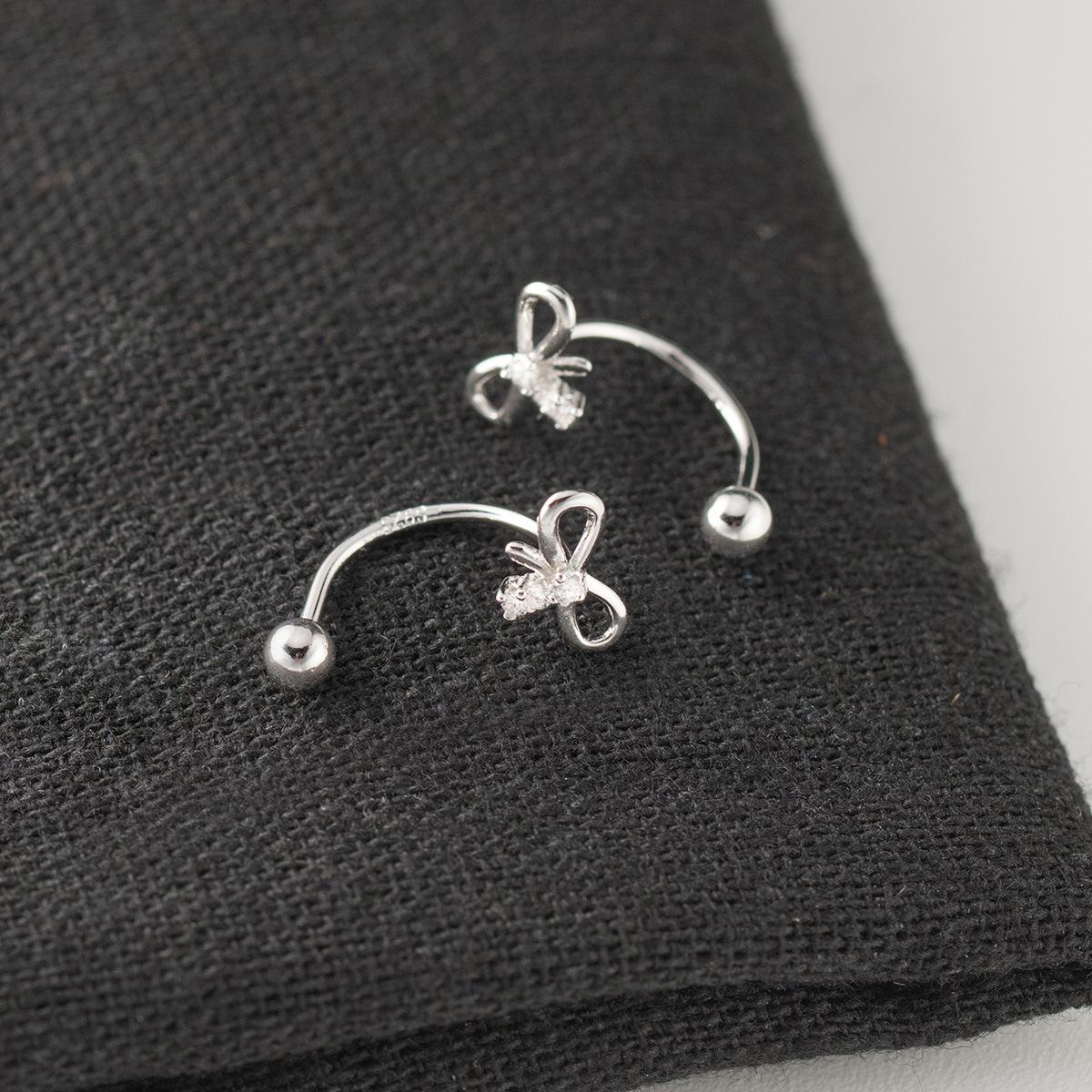 Elegant Butterfly Knot Stud Earrings for Women 925 Silver Threader Earrings Allergy Free Fine Earrings for Girls срібний
Elegant Butterfly Knot Stud Earrings for Women 925 Silver Threader Earrings Allergy Free Fine Earrings for Girls срібний
