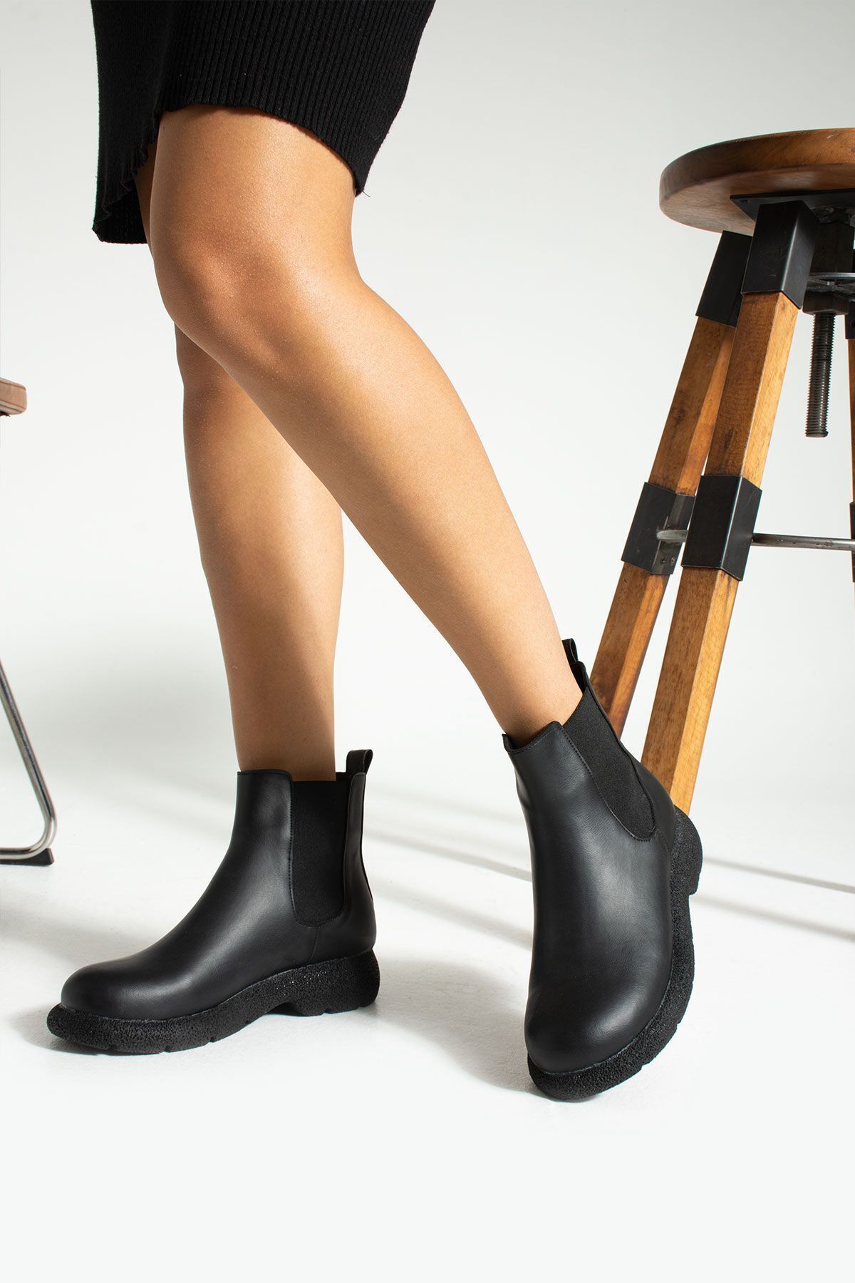 Women Modern Stylish Fashion Women Black Comfortable Thermo Sole Warm Lining Elastic Haspapi Style Boots 36
Women Modern Stylish Fashion Women Black Comfortable Thermo Sole Warm Lining Elastic Haspapi Style Boots 36