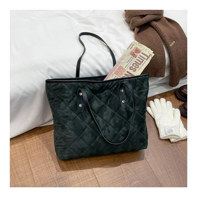 New Fashi Solid Color Shoulder Bag Women Retro Casual Large Capacity Tote Handle Bag Versatile Texture Comfortable Storage Bag чёрный
New Fashi Solid Color Shoulder Bag Women Retro Casual Large Capacity Tote Handle Bag Versatile Texture Comfortable Storage Bag чёрный