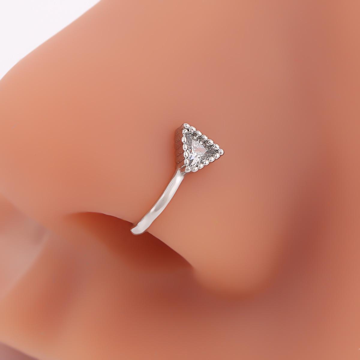 Wind Slightly Inlaid Zircon Nose Ring Geometric Triangle U-Shaped Nose Clip Female Simple Fashion No Piercing Nose Studs
Wind Slightly Inlaid Zircon Nose Ring Geometric Triangle U-Shaped Nose Clip Female Simple Fashion No Piercing Nose Studs