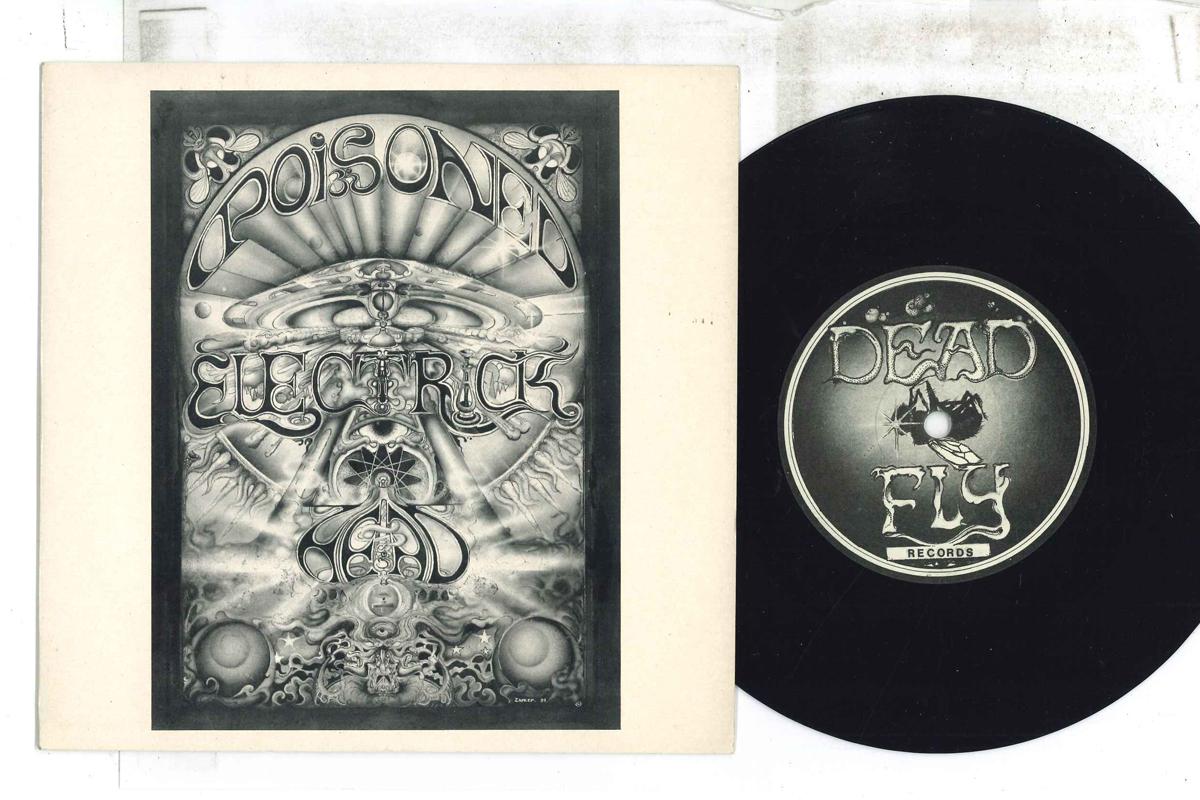 7inch Record POISONED ELECTRICK HEAD Trickeroo Cap Of Flies ACAD002 DEAD FLY 1989 UK Rock Used
7inch Record POISONED ELECTRICK HEAD Trickeroo Cap Of Flies ACAD002 DEAD FLY 1989 UK Rock Used
