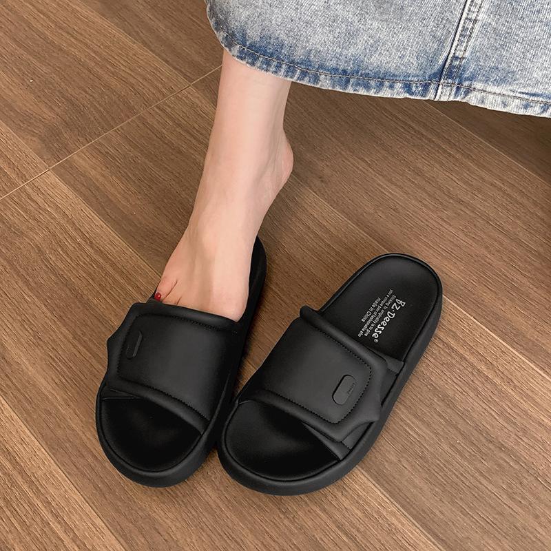 Internet celebrity French fairy style thick-soled slippers female 2025 new outer wear summer skirt heightening cool slippers 40 чорний
Internet celebrity French fairy style thick-soled slippers female 2025 new outer wear summer skirt heightening cool slippers 40 чорний
