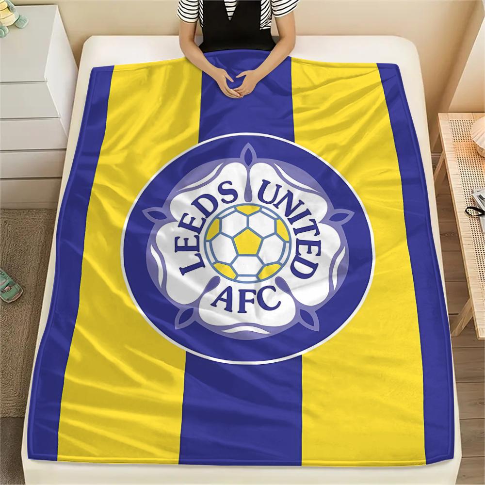 1PC Leeds United Football Club Print Flannel Blanket, High quality All Seasons, Home Decor, Warmth and Comfort, Perfect for Christmas Gifts 80cm x 120cm
1PC Leeds United Football Club Print Flannel Blanket, High quality All Seasons, Home Decor, Warmth and Comfort, Perfect for Christmas Gifts 80cm x 120cm