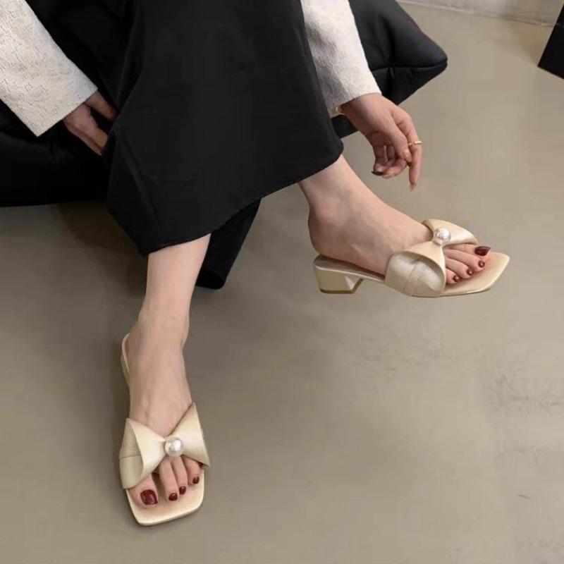 Розовые фееричные жемчужные банты толстый каблук крутые шлепанцы женские летняя одежда модные шлепанцы на одно слово лето новинка 40 шампанского