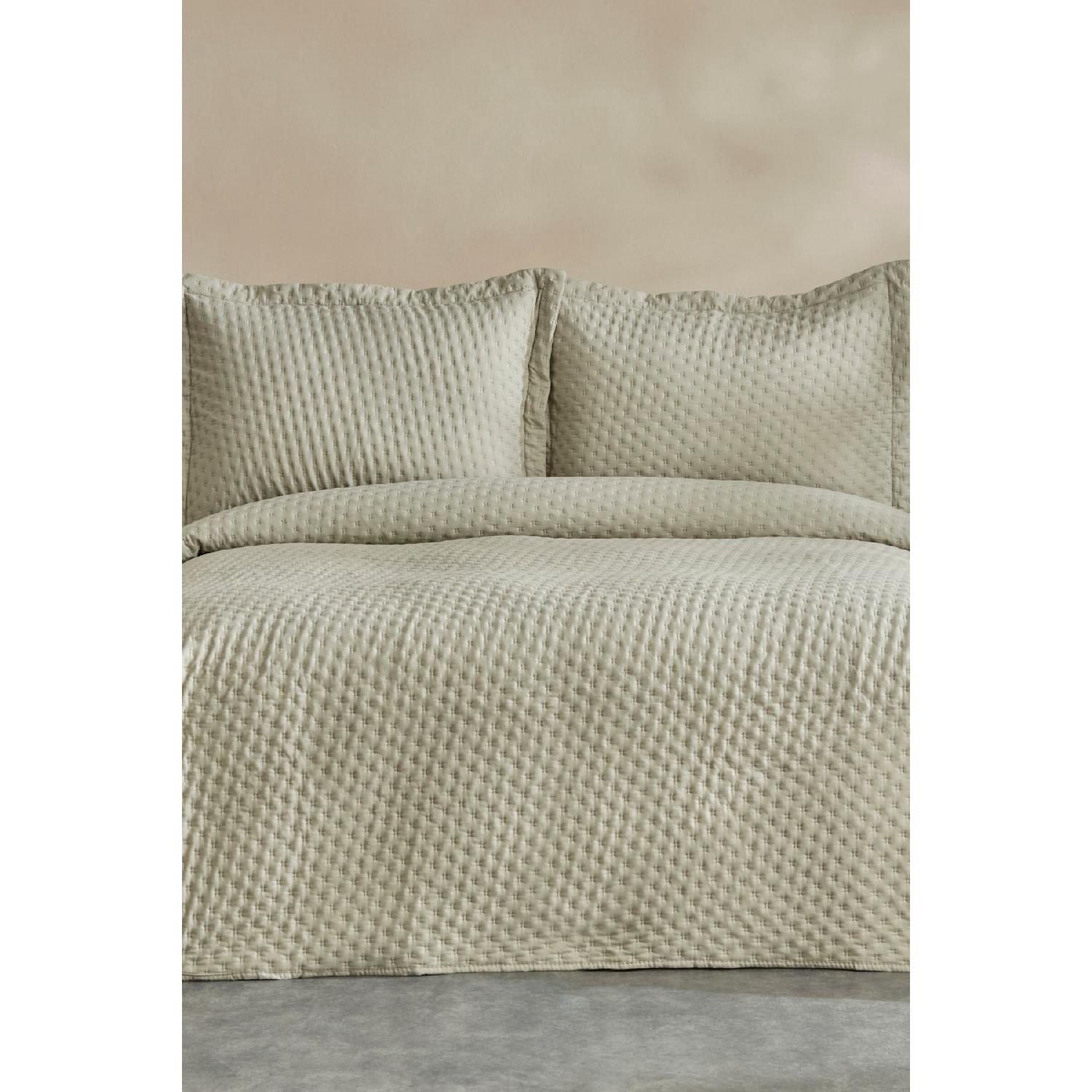 М яке односпальне покривало Breeze Sage зелений
М яке односпальне покривало Breeze Sage зелений