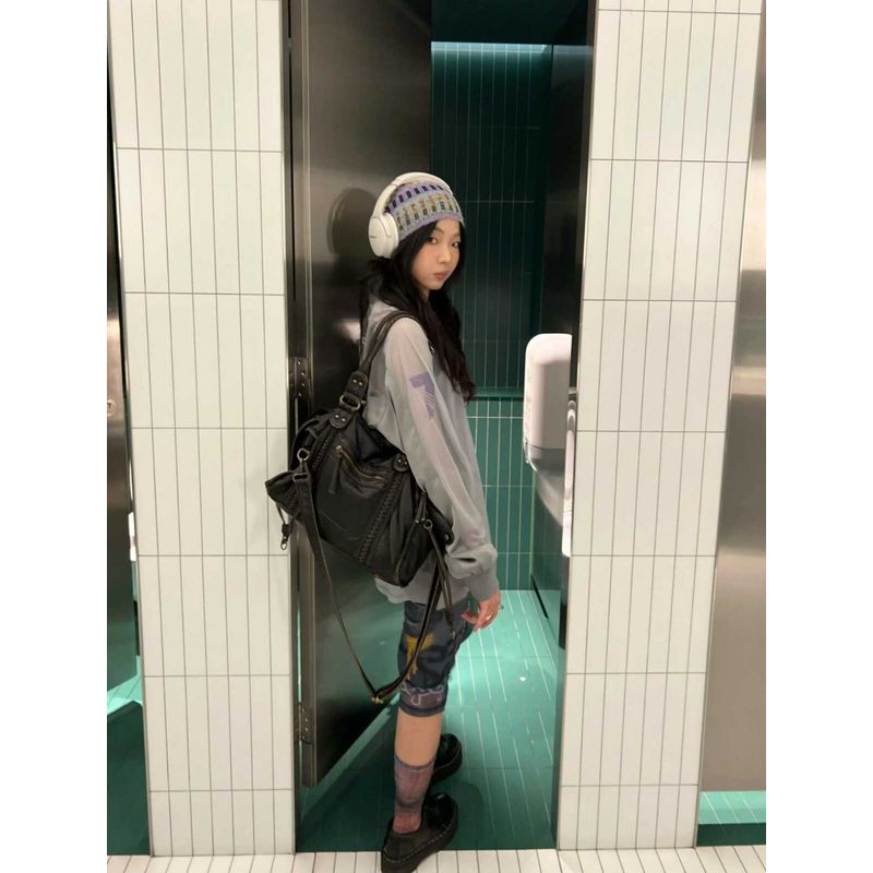 2025 Early Autumn New Arrival French Retro Motorcycle Bag Tote Bag Waste Wind Soft Leather Shoulder Messenger Bag Large Capacity Bag Black-
2025 Early Autumn New Arrival French Retro Motorcycle Bag Tote Bag Waste Wind Soft Leather Shoulder Messenger Bag Large Capacity Bag Black-