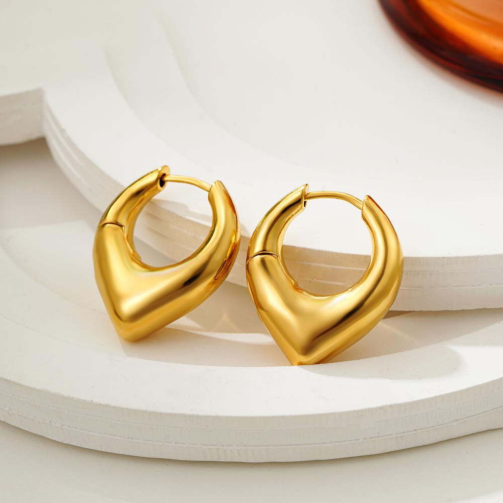 Smooth Gold Plated Love Heart Round Chunky Hoop Earrings for Women Glossy Circle Ear Buckle Huggies Vintage Zircon Gift
Smooth Gold Plated Love Heart Round Chunky Hoop Earrings for Women Glossy Circle Ear Buckle Huggies Vintage Zircon Gift