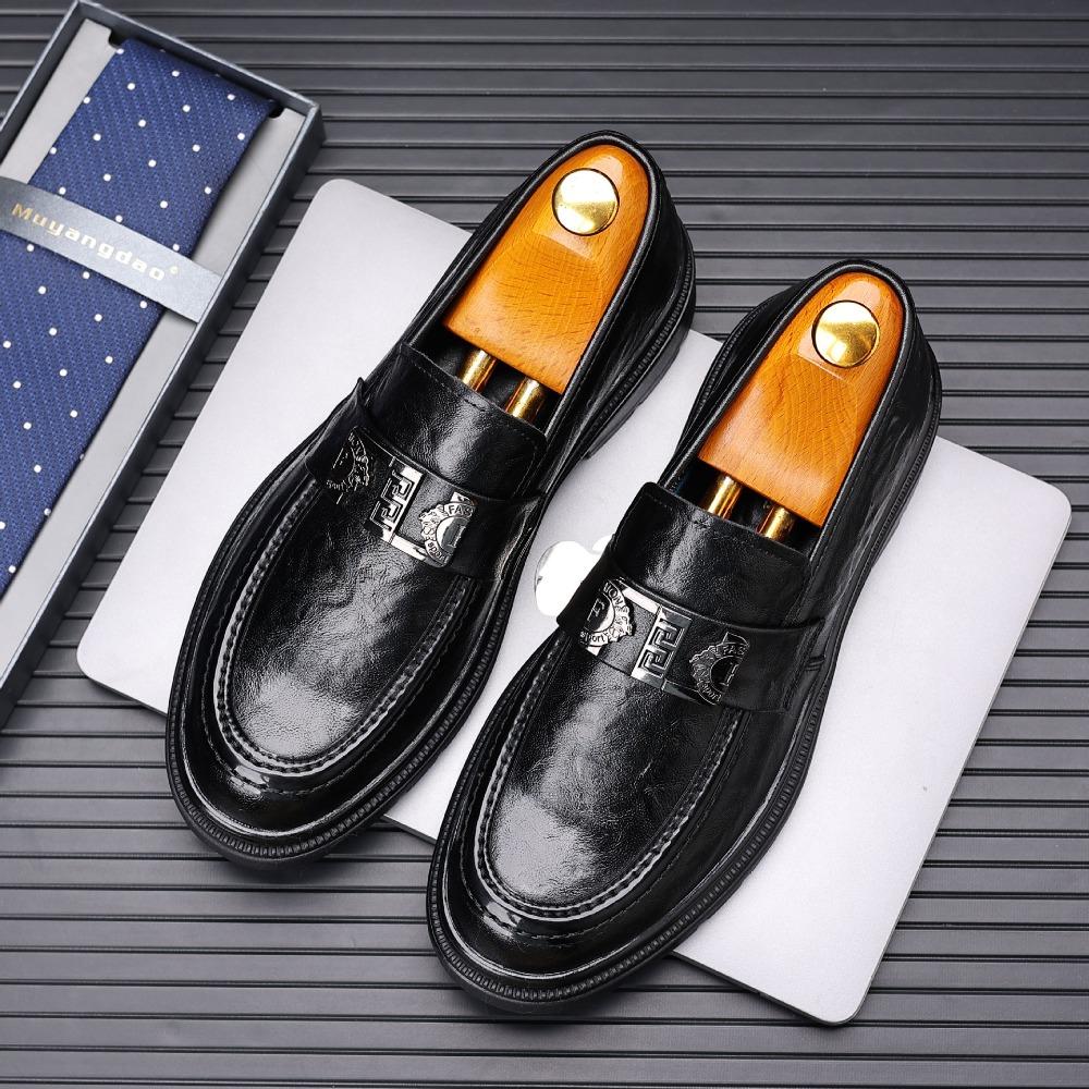 Mens Leather Shoes Breathable Business Formal British Style Loafers Slip on Black Casual Shoes 44 коричневий
Mens Leather Shoes Breathable Business Formal British Style Loafers Slip on Black Casual Shoes 44 коричневий