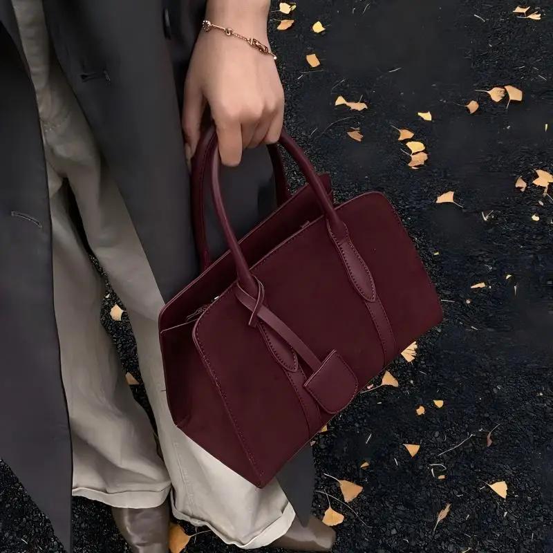 Women s Shoulder Bag Korean Retro Fashion Handbag Simple Large Capacity Commuter Messenger Bag High-end Coffee Suede Women s Bag
Women s Shoulder Bag Korean Retro Fashion Handbag Simple Large Capacity Commuter Messenger Bag High-end Coffee Suede Women s Bag