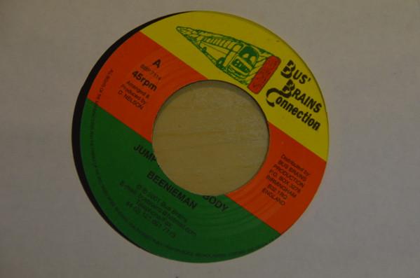 7inch Record BEENIE MAN - Jump For Your Body BBP7114 Bus Brains Con 1998 UK Reggae, Ska & Dub Used
7inch Record BEENIE MAN - Jump For Your Body BBP7114 Bus Brains Con 1998 UK Reggae, Ska & Dub Used
