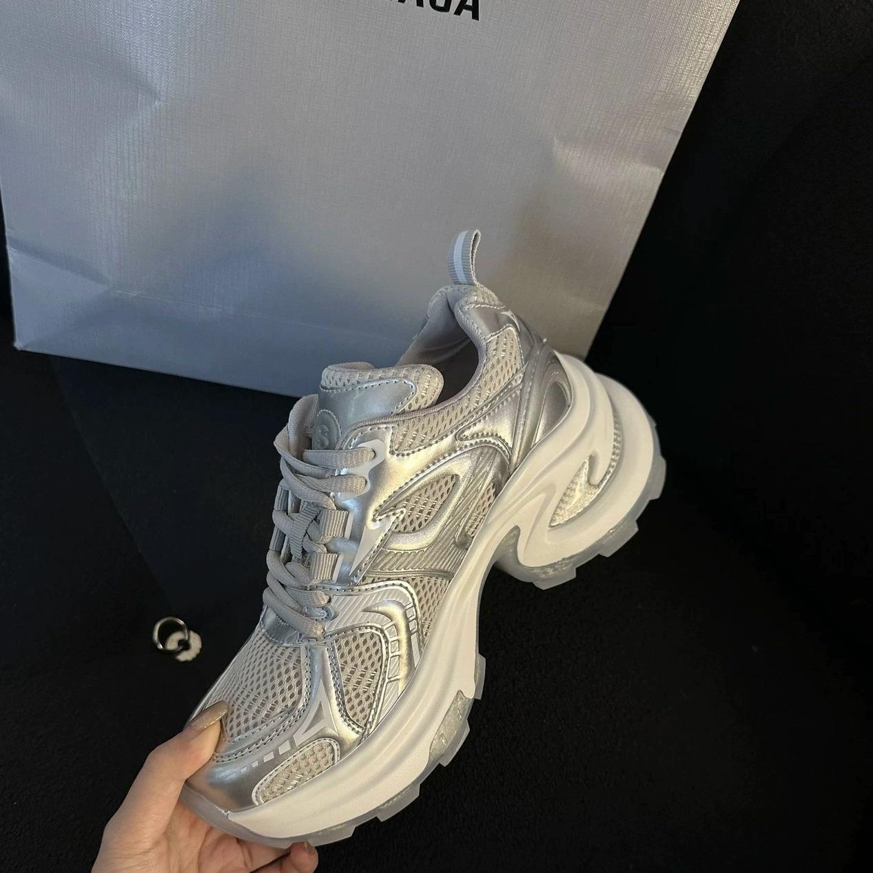 Silver platform dad shoes women s 2024 spring and summer new small man height increase 7cm breathable mesh niche sneakers 35
Silver platform dad shoes women s 2024 spring and summer new small man height increase 7cm breathable mesh niche sneakers 35