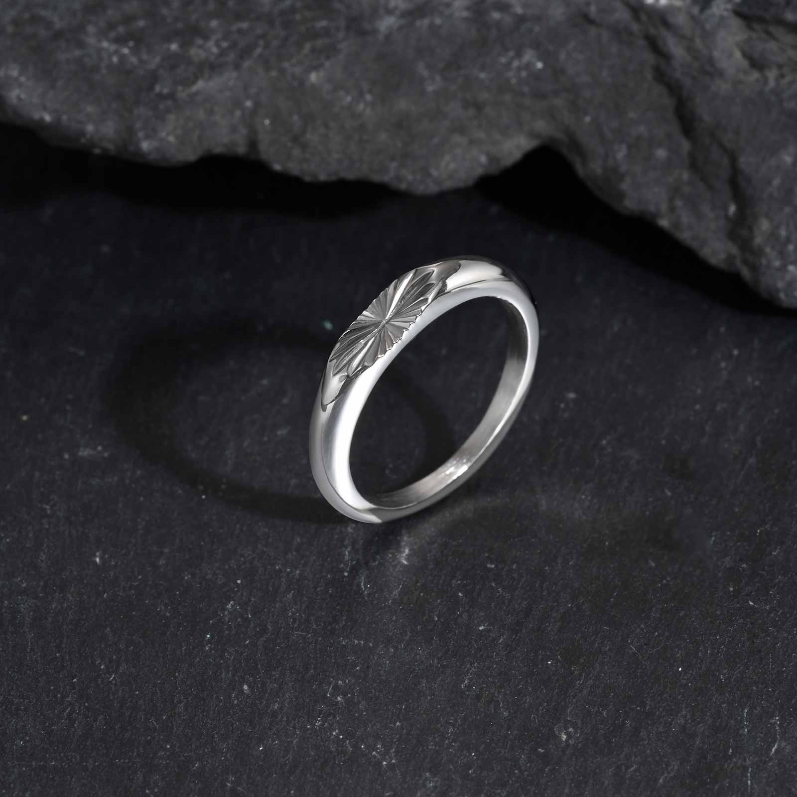 Fashion Stainless Steel Embossing Radiation Sunburst Ring,Flower Pattern Elliptical Surface Rings,Stylish Wedding Finger Ring 7
Fashion Stainless Steel Embossing Radiation Sunburst Ring,Flower Pattern Elliptical Surface Rings,Stylish Wedding Finger Ring 7