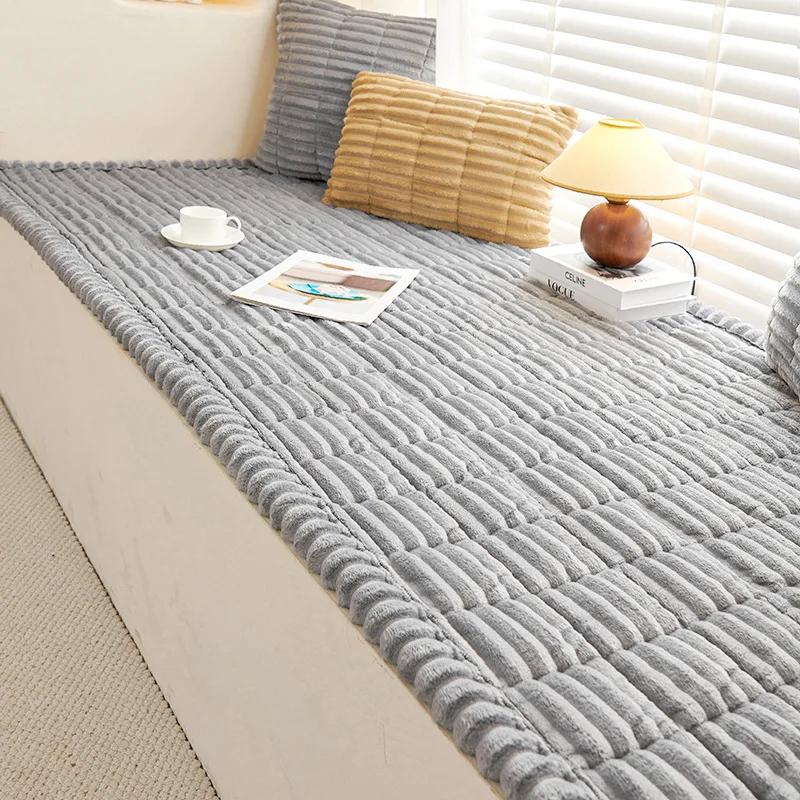 Зимний чехол для дивана, утолщенный защитный чехол для садового дивана, клетчатый кремовый, большой квадратный коврик для домашних животных, фланелевый чехол для дивана 60x120cm 1pcs светло-серый
Зимний чехол для дивана, утолщенный защитный чехол для садового дивана, клетчатый кремовый, большой квадратный коврик для домашних животных, фланелевый чехол для дивана 60x120cm 1pcs светло-серый