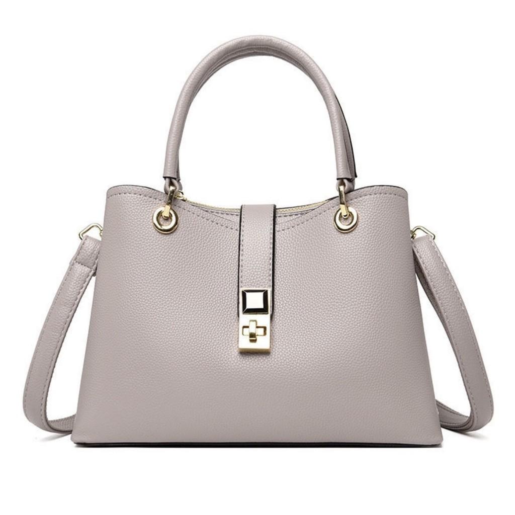 Stylish And Spacious Tote Bag For Moms Latest Trend In 2023 сірий колір
Stylish And Spacious Tote Bag For Moms Latest Trend In 2023 сірий колір