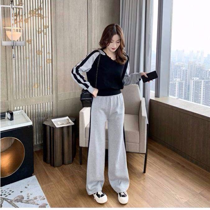 2026 Women s V-neck Striped Hoodie & Wide-leg Pants Set – Casual Spring/Autumn Student Style S for 30-42.5 kg
2026 Women s V-neck Striped Hoodie & Wide-leg Pants Set – Casual Spring/Autumn Student Style S for 30-42.5 kg