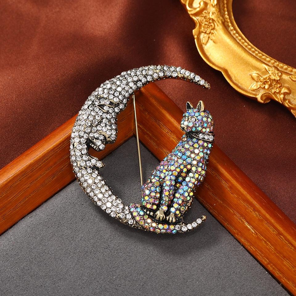 Luxury Full Crystal Moon Cat Exqusitie Badges Pins For Women Fashion Design Suit Clothing Brooches Party Women s Corsage
Luxury Full Crystal Moon Cat Exqusitie Badges Pins For Women Fashion Design Suit Clothing Brooches Party Women s Corsage