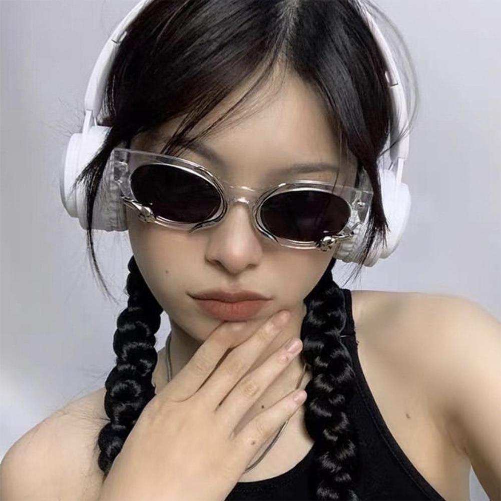 Retro Sunglasses For Women Fashion Three-dimensional Snake Design Uv400 Full Frame Glasses B as shown#1
Retro Sunglasses For Women Fashion Three-dimensional Snake Design Uv400 Full Frame Glasses B as shown#1