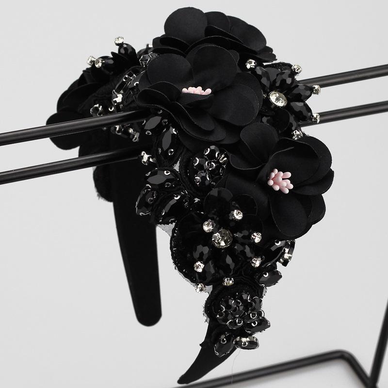 2026 Three-dimensional Flower Evening Dress Decorative Headband Embroidered with Diamond Hair Accessories High-end Multi-color Ball Headband чёрный
2026 Three-dimensional Flower Evening Dress Decorative Headband Embroidered with Diamond Hair Accessories High-end Multi-color Ball Headband чёрный
