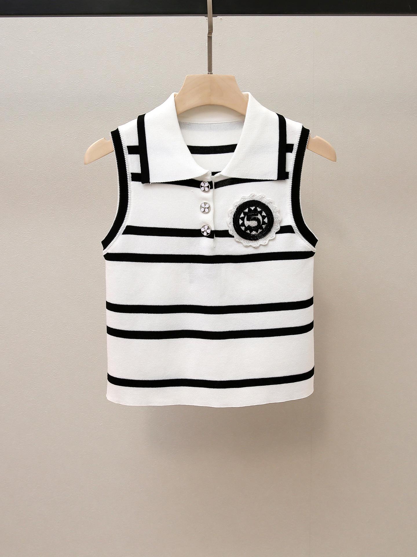 Осенний вышитый жилет без рукавов во французском стиле M белый
Осенний вышитый жилет без рукавов во французском стиле M белый