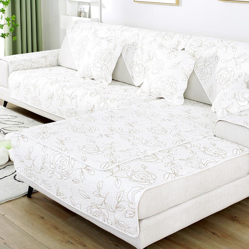 Универсальная хлопковая стеганая диванная подушка с вышитыми розами на все времена года. Современный простой нескользящий модульный чехол для диванной подушки. 70*70
Универсальная хлопковая стеганая диванная подушка с вышитыми розами на все времена года. Современный простой нескользящий модульный чехол для диванной подушки. 70*70