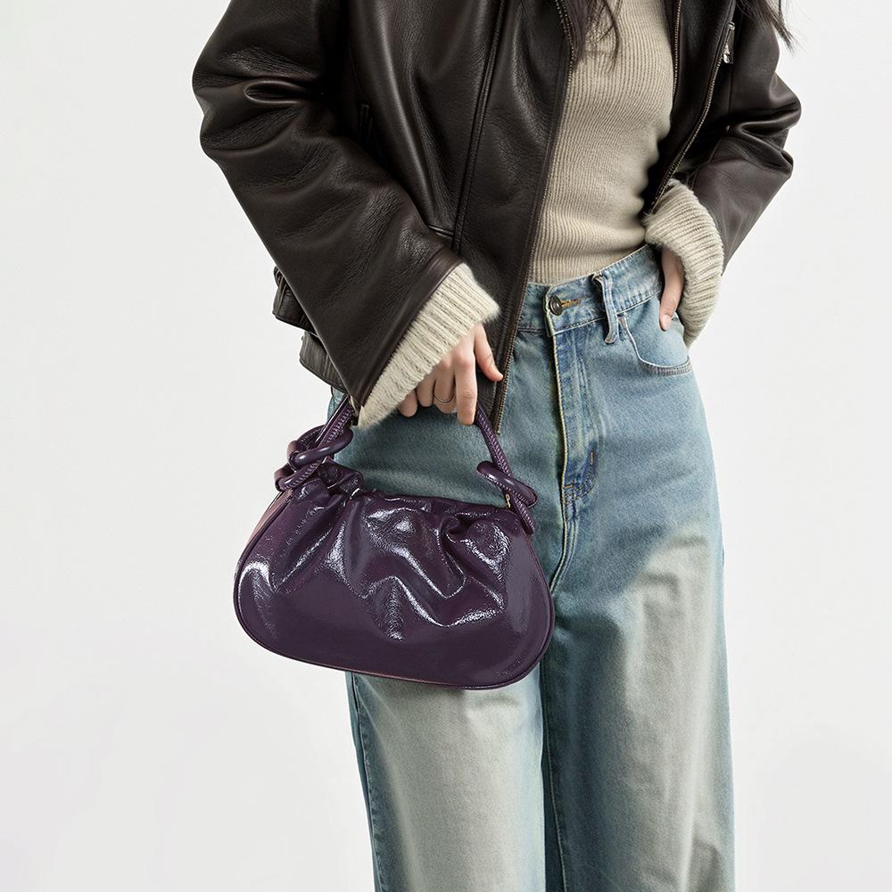 Crystal Wax Cowhide Handbag: High-Grade Women s Messenger Bag, Versatile Genuine Leather Autumn/Winter Dumpling Design кавовий
Crystal Wax Cowhide Handbag: High-Grade Women s Messenger Bag, Versatile Genuine Leather Autumn/Winter Dumpling Design кавовий