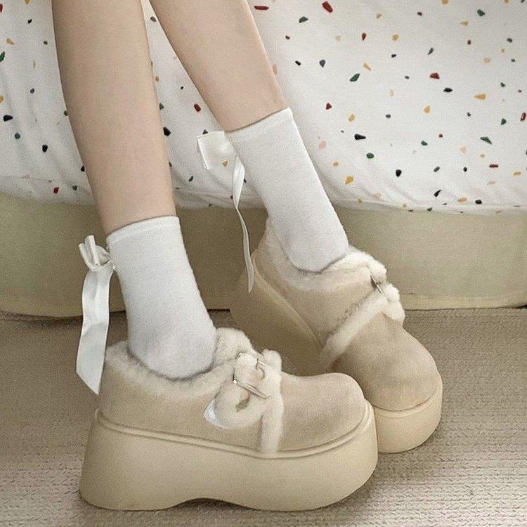 Internet celebrity explosion fleece thickened heightened platform cotton shoes retro warm fluffy shoes 40
Internet celebrity explosion fleece thickened heightened platform cotton shoes retro warm fluffy shoes 40
