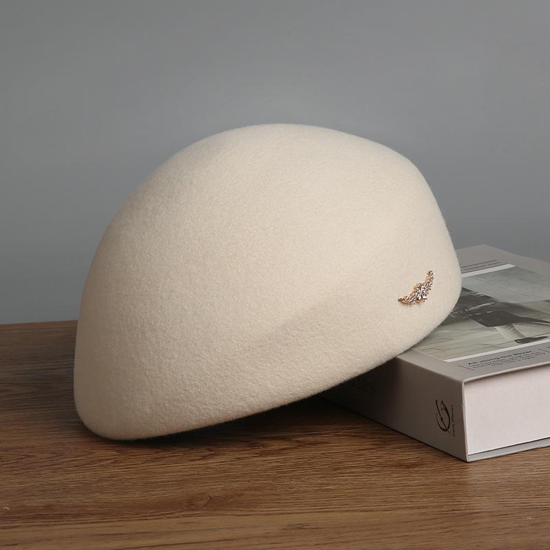 Autumn and winter wool woolen hat versatile wool beret fashion simple temperament new wool Korean version women s hat adjustable (56-58cm)
Autumn and winter wool woolen hat versatile wool beret fashion simple temperament new wool Korean version women s hat adjustable (56-58cm)