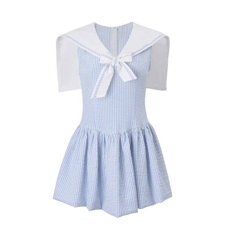 ins European and American style spring new sweet and cute V-neck butterfly design fashionable striped bud dress women S синий
ins European and American style spring new sweet and cute V-neck butterfly design fashionable striped bud dress women S синий
