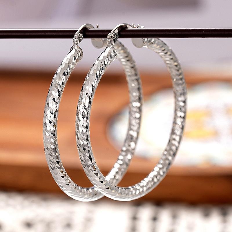 CAOSHI Sparkle Three Color Available Hoop Earrings for Women Modern Metal Style Temperament Daily Wearable Jewelry Accessories
CAOSHI Sparkle Three Color Available Hoop Earrings for Women Modern Metal Style Temperament Daily Wearable Jewelry Accessories