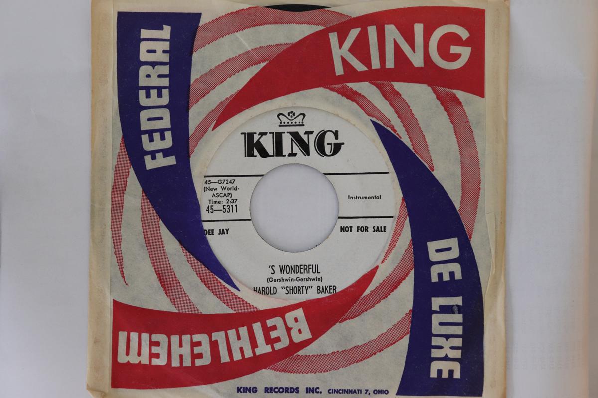 7inch Record HAROLD BAKER - S Wonderful / Cherry 455311 King Records 1960 US Jazz Used
7inch Record HAROLD BAKER - S Wonderful / Cherry 455311 King Records 1960 US Jazz Used